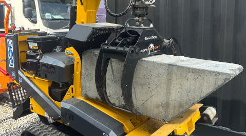 Dragon Lifter LF750 with bag lift attachment - Image 10