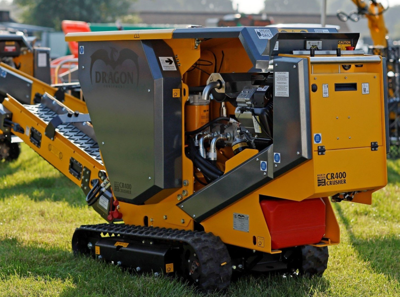 Dragon Crusher CR400 Petrol with breaker port and conveyor - Image 4