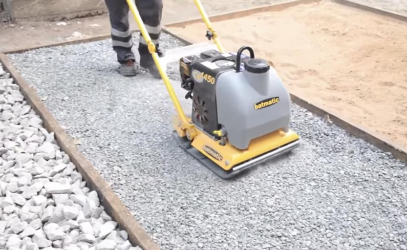 Batmatic Diesel Forward Plate compactor CD1450 Kohler 15LD225 102kg 16kN - Image 3